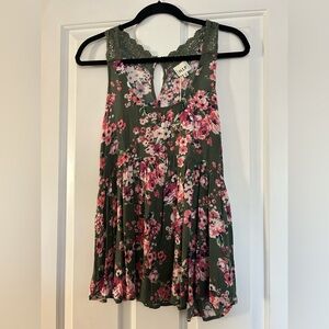 H.I.P Flowy Green Tank